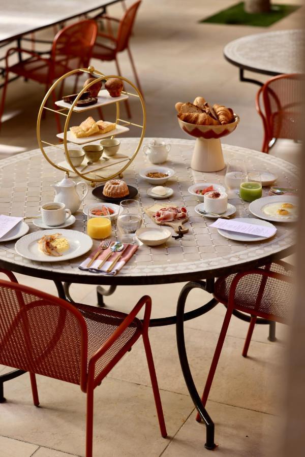 Margaret - Hotel Chouleur Ним Экстерьер фото